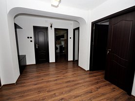 Apartament de vânzare 2 camere, în Bucuresti, zona P-ta Alba Iulia