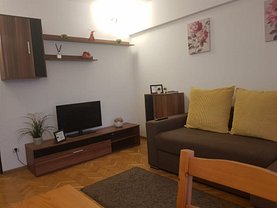 Apartament de închiriat 2 camere, în Bucureşti, zona Universitate