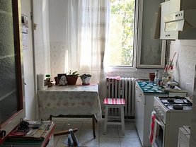 Apartament de vânzare 3 camere, în Bucuresti, zona Drumul Taberei