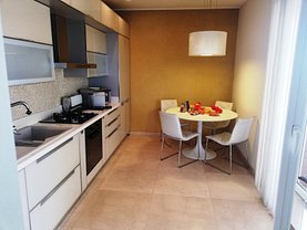 Apartament de vânzare 4 camere, în Bucuresti, zona Nordului