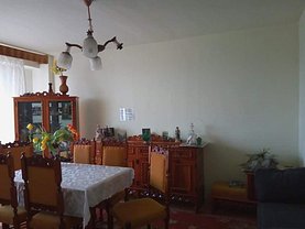 Apartament de vânzare 4 camere în Oradea, Lotus