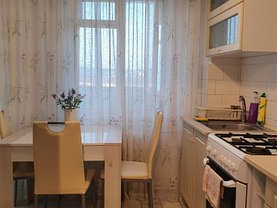 Apartament de vânzare 3 camere în Oradea, Calea Aradului