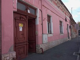 Casa de vânzare 7 camere, în Oradea, zona Centru Civic