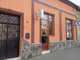 Vânzare spaţiu comercial