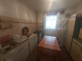 Apartament de vânzare 3 camere, în Bucuresti, zona Nicolae Grigorescu