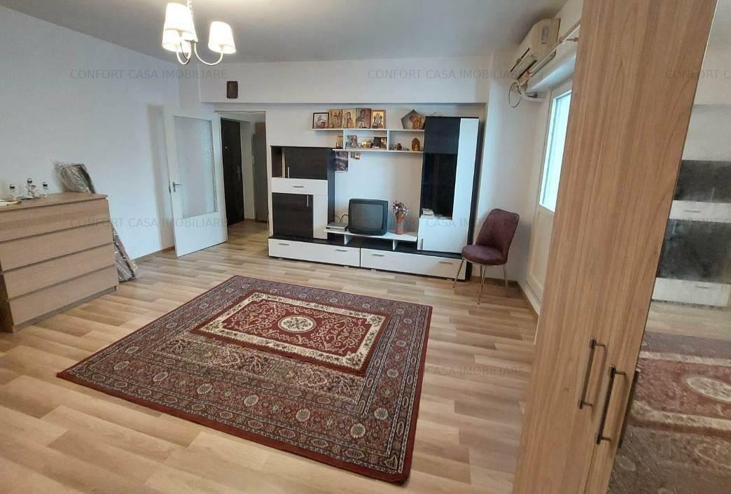 Garsoniera decomandata 36 mp langa metrou Piata Muncii