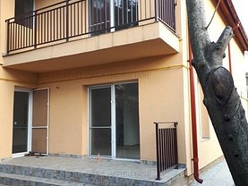Casa de vanzare 5 camere, în Bucuresti, zona Nord-Est