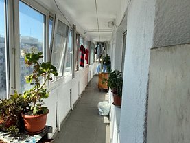Apartament de vânzare 3 camere, în Bucureşti, zona P-ţa Victoriei