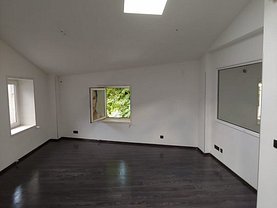 Închiriere spaţiu comercial