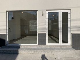Vânzare spaţiu comercial