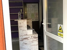 Vânzare spaţiu comercial