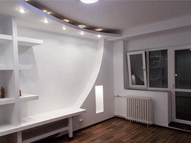 Apartament de vânzare 3 camere, în Bucuresti, zona Decebal
