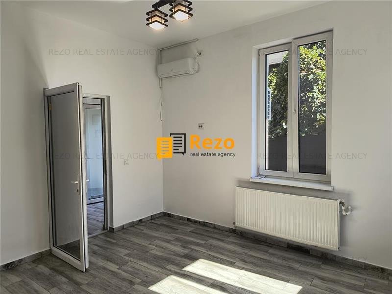 Vanzare casa pe parter complet renovata, zona Sala Radio