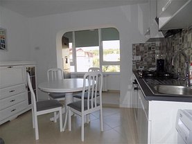 Apartament de închiriat 3 camere, în Iasi, zona Pacurari