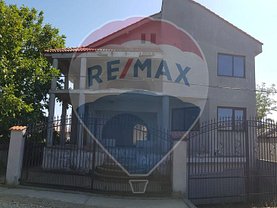 Casa de vânzare 8 camere, în Vulturu