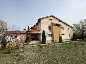 Casa de vânzare 4 camere, în Goleşti