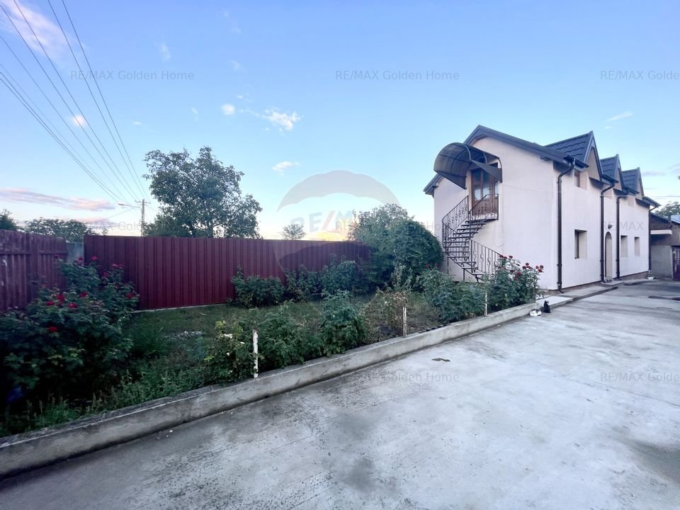 Casa / Vila Jaristea