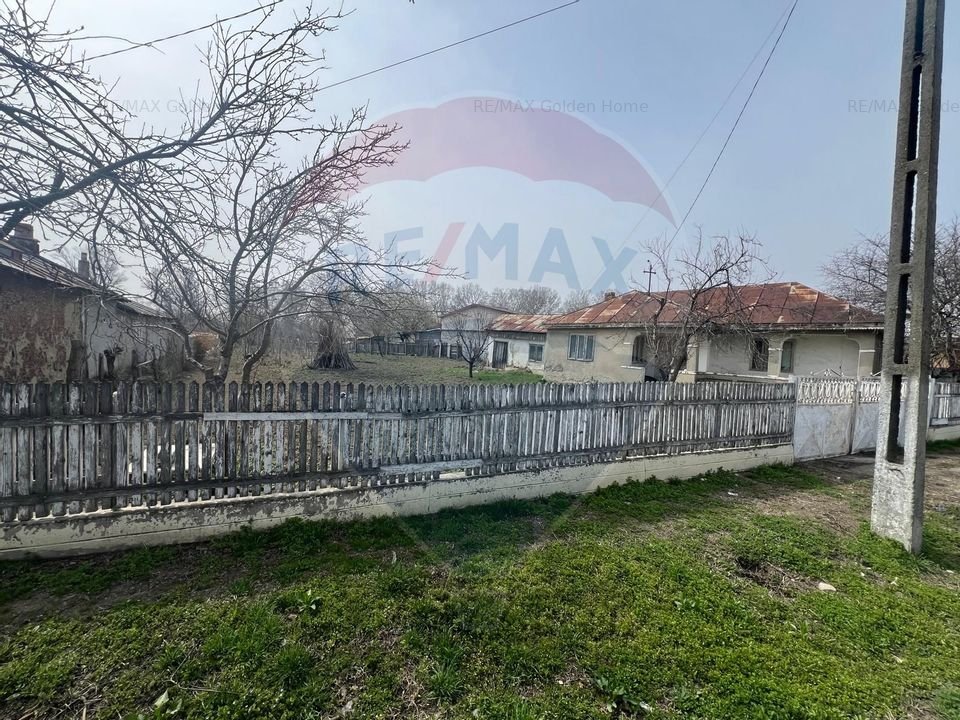 Casa - teren Milcovul