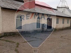 Vânzare spaţiu industrial