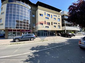 Închiriere spaţiu comercial