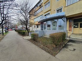 Vânzare spaţiu comercial