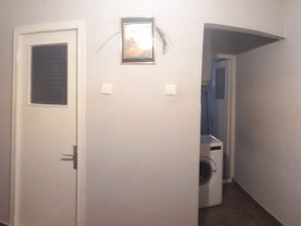 Apartament de vânzare 3 camere în Galati, Micro 20