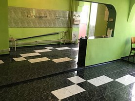 Apartament de vânzare 4 camere, în Galati, zona Micro 18