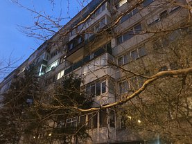 Apartament de vânzare 2 camere, în Bucuresti, zona Eroii Revolutiei