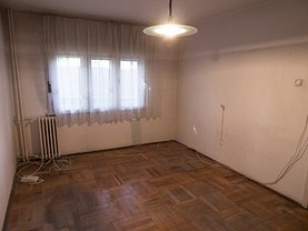 Apartament de vânzare 2 camere, în Arad, zona Romanilor