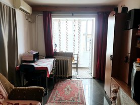 Apartament de vânzare 2 camere, în Arad, zona Aurel Vlaicu