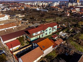 Casa de vanzare 10 camere, în Arad, zona Aradul Nou