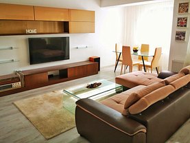 Apartament de vânzare 3 camere, în Bucureşti, zona Berceni