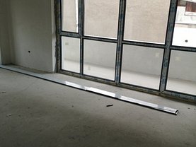 Apartament de vânzare 4 camere, în Bucureşti, zona Brâncoveanu