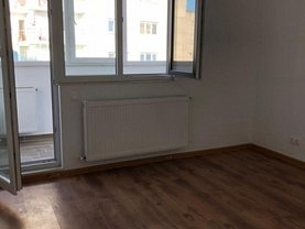 Apartament de vânzare 3 camere, în Bucuresti, zona Decebal