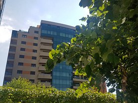 Apartament de vânzare 3 camere, în Bucuresti, zona Calea Plevnei