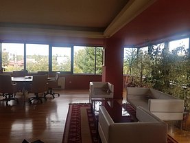 Apartament de vânzare 5 camere, în Bucureşti, zona Primăverii