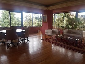 Apartament de vânzare 5 camere, în Bucureşti, zona Primăverii
