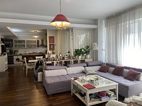 Apartament de vânzare 4 camere, în Bucureşti, zona Nordului