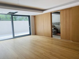 Apartament de vânzare 3 camere, în Bucureşti, zona Dorobanţi