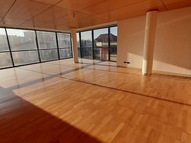 Casa de vânzare sau de închiriat 30 camere, în Bucureşti, zona Nordului