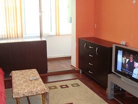 Apartament de vânzare 3 camere, în Constanţa, zona Tomis Nord