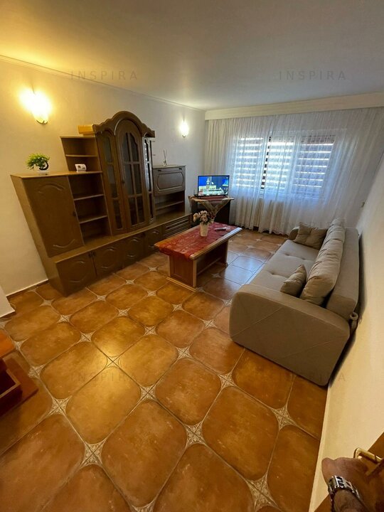 Capitol -- Apartament complet mobilat si utilat