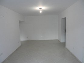 Închiriere spaţiu comercial