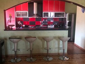 Apartament de închiriat 3 camere, în Bucureşti, zona Turda