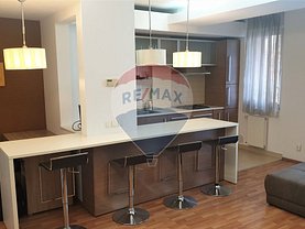 Apartament de închiriat 3 camere, în Cluj-Napoca, zona Central