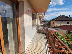 Apartament de vânzare 4 camere, în Cluj-Napoca, zona Între Lacuri