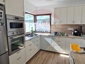 Casa de vânzare 4 camere, în Chinteni, zona Exterior Nord