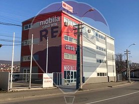 Închiriere spaţiu comercial