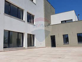 Închiriere spaţiu comercial