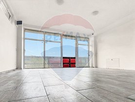 Vânzare spaţiu comercial